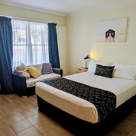 Ocean Drive Motel Bunbury Εξωτερικό φωτογραφία